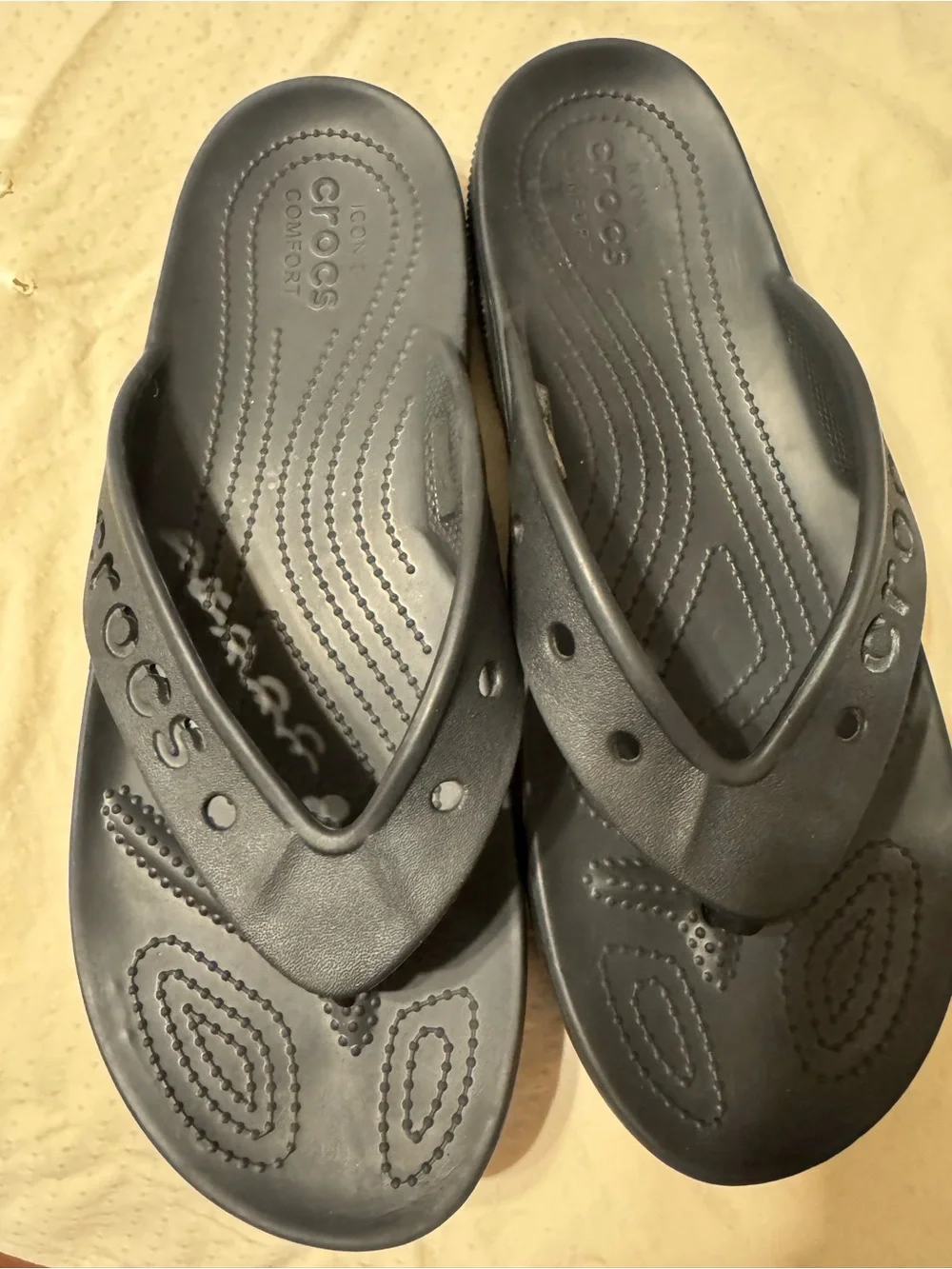 CROCS Men's Baya , Black Slip-On Flip Flop Sandals. For Beach, 🏖️ Bbq